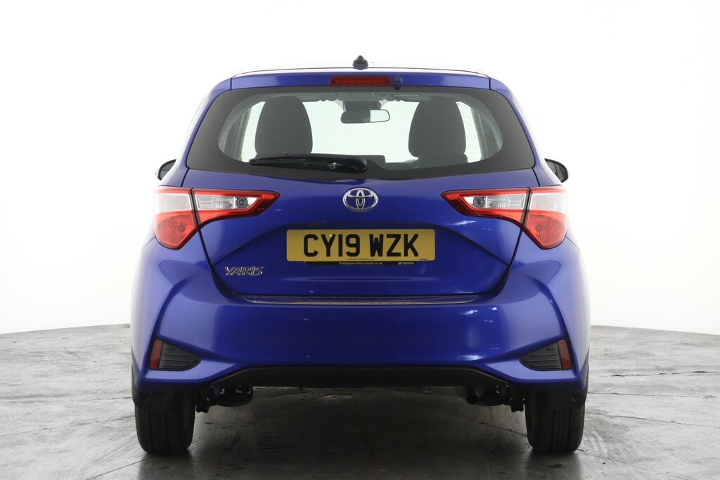 Toyota Yaris 1.5 Vvt-i Icon Blue #2