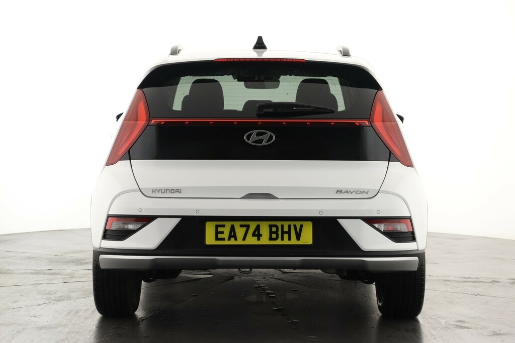 Hyundai Bayon 1.0 Tgdi Premium Dct EA74BHV White #2