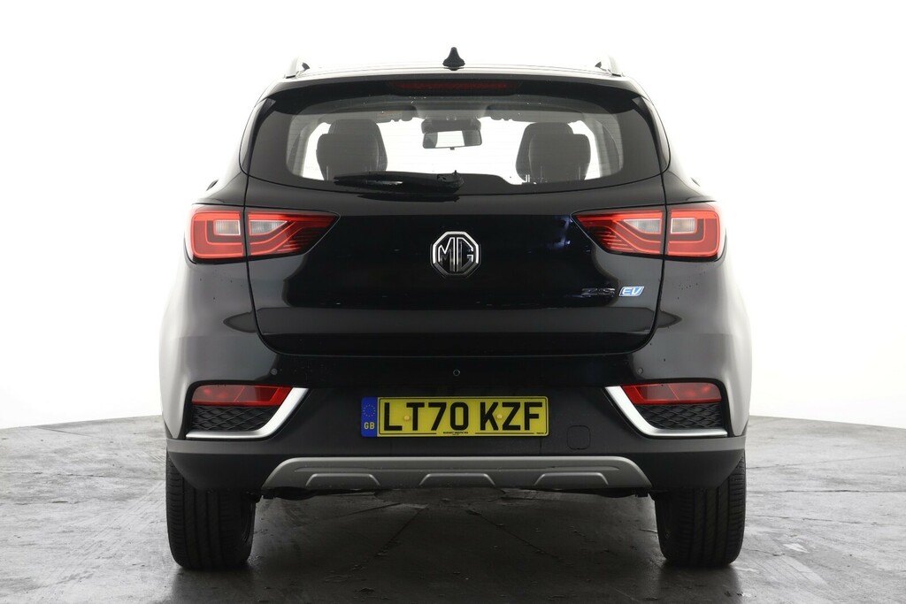 MG ZS 105Kw Exclusive Ev 45Kwh Black #2