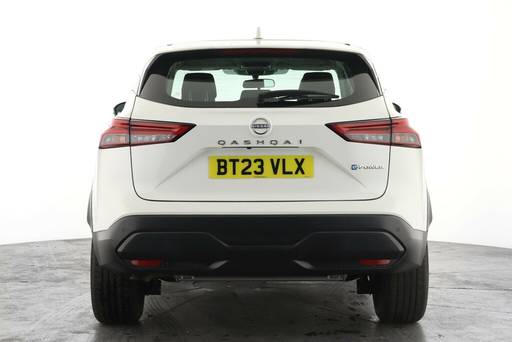 Nissan Qashqai 1.5 E-power Acenta Premium BT23VLX White #2
