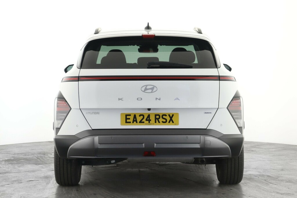 Hyundai Kona 1.6 Gdi Hybrid Ultimate Dct White