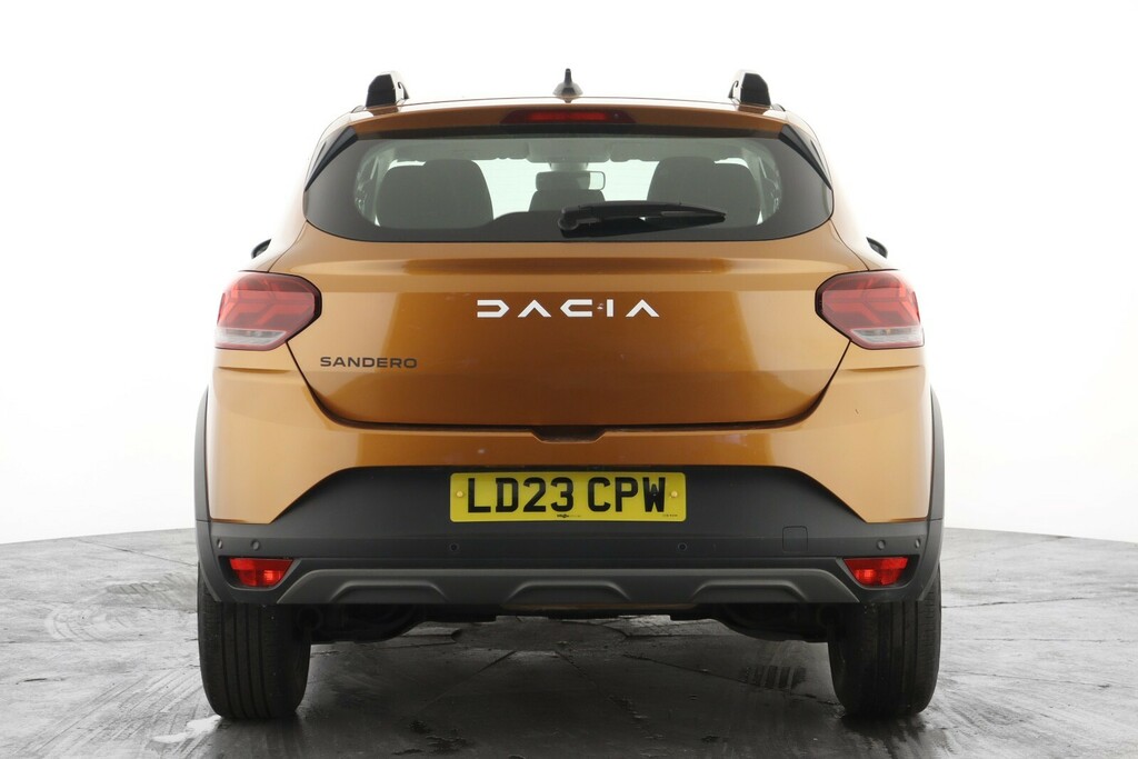 Dacia Sandero Stepway 1.0 Tce Journey Orange