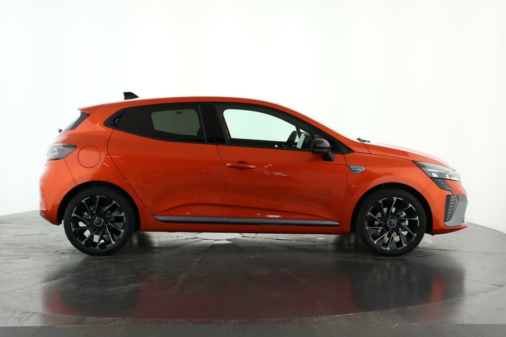 Renault Clio 1.6 E-tech Fh 145 Iconic Esprit Alpine LJ26VLE Orange #3