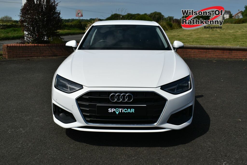Audi A4 Saloon GV72VHP White #2
