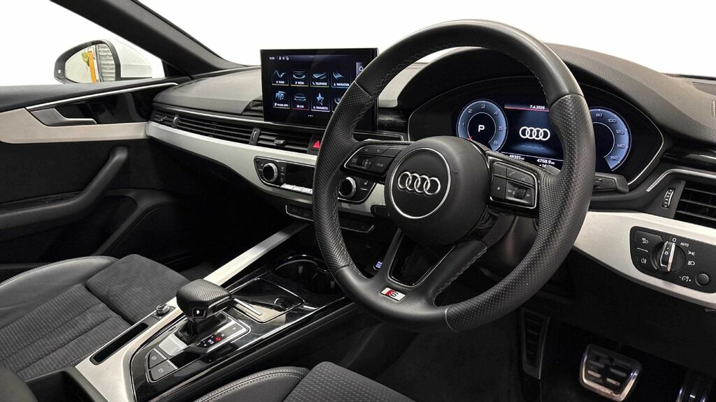 Audi A5 Hatchback RE23KTX White #6