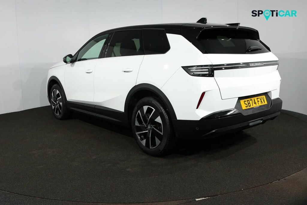 Vauxhall Grandland Suv SB74FXV White #5