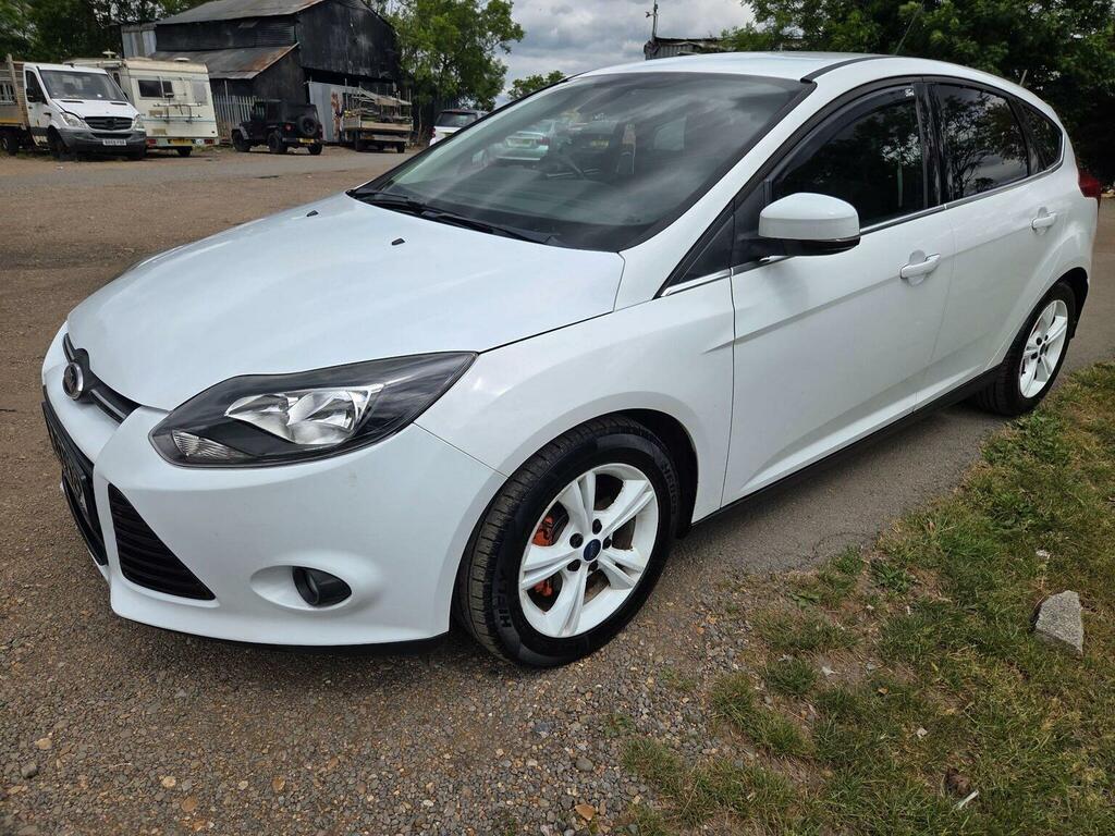 Ford Focus 1.0T Ecoboost Zetec Euro 5 S S BL13VZP White #4