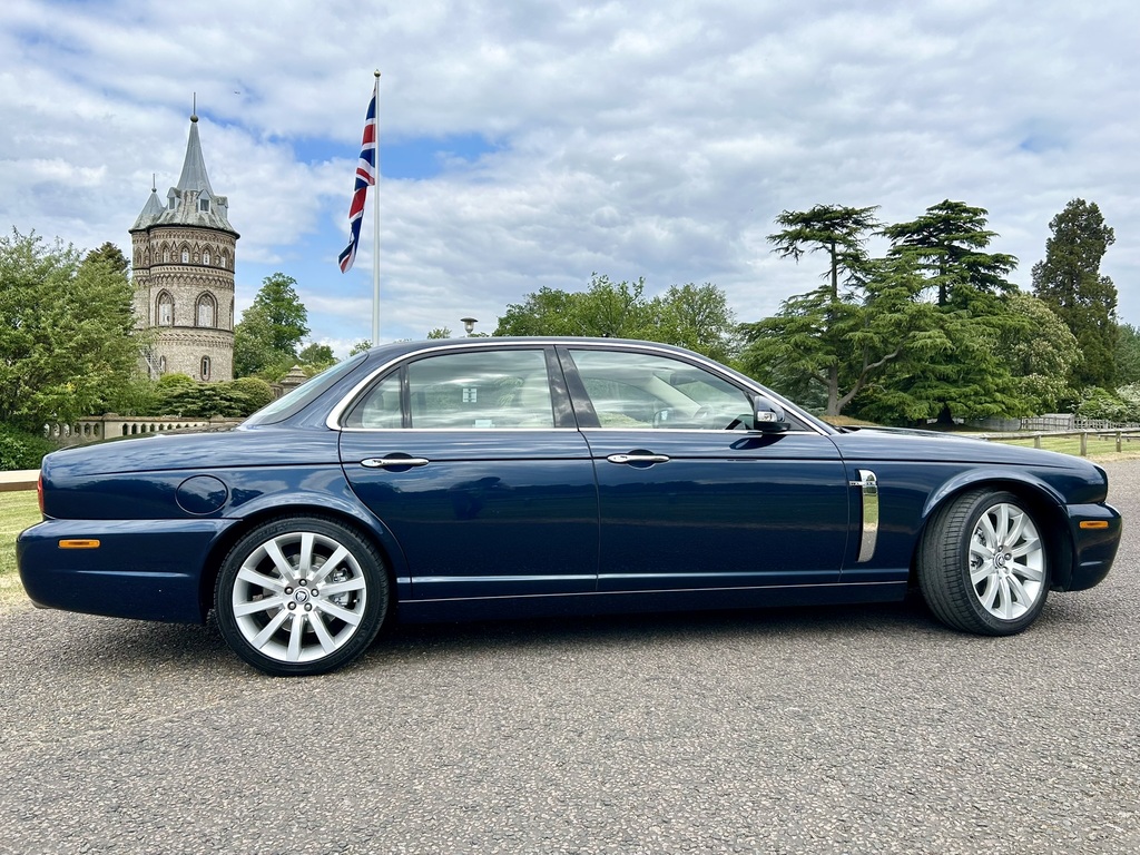 Jaguar XJ 3.0 Executive Saloon 249 G K  #6