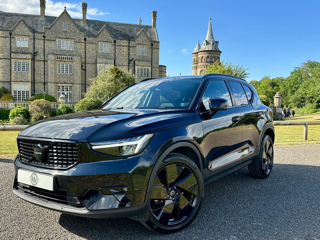 Volvo XC40 2.0 B4 Mhev Plus Black Edition Suv Hybr