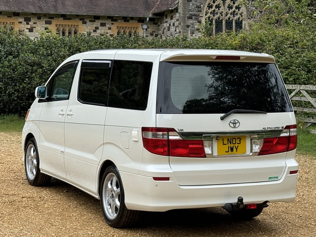 Toyota Alphard White #7