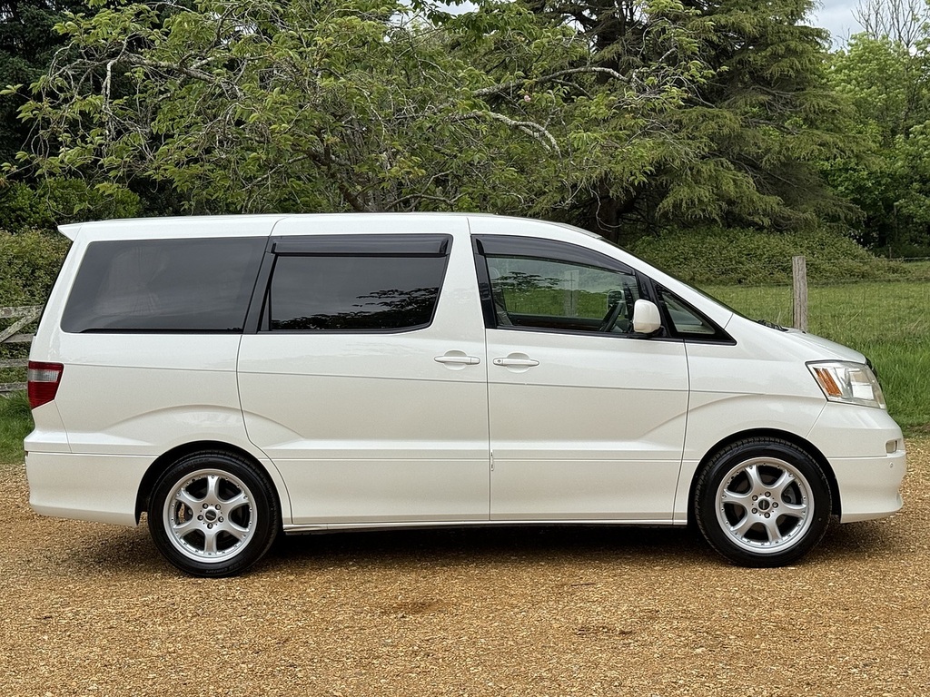 Toyota Alphard White #3