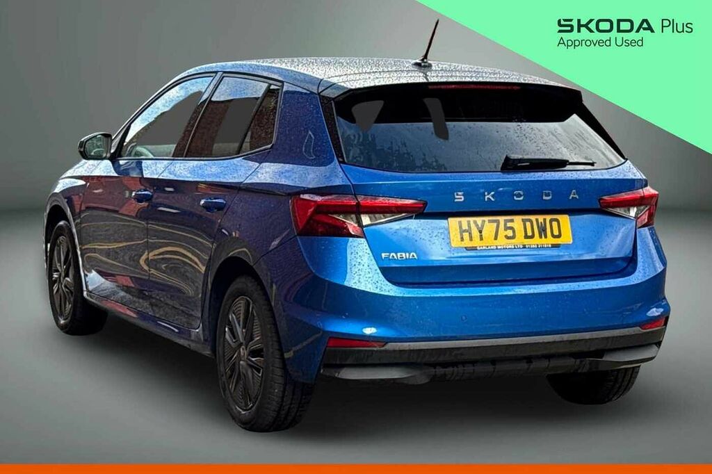 Skoda Fabia 1.0 Tsi Design Edition HY75DWO Blue #3