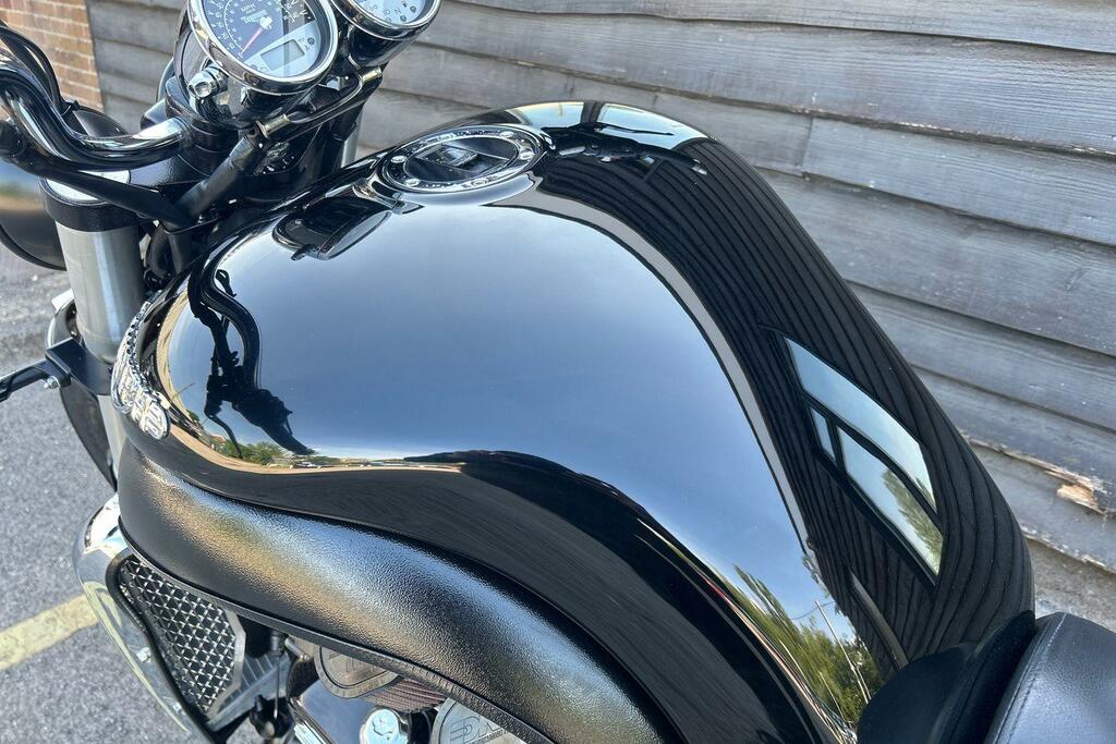 Triumph  955I Silver #6