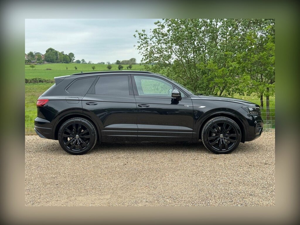 Volkswagen Touareg 3.0 Tdi V6 Black Edition Tiptronic 4Motion Euro 6 VO23LVN Black #2