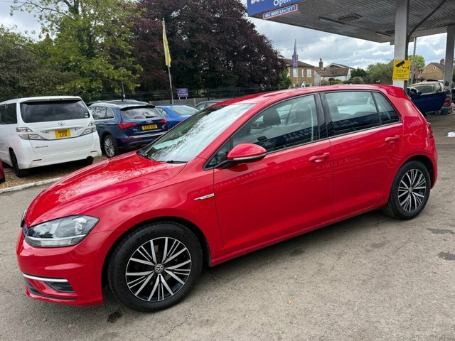 Volkswagen Golf Tsi Evo Se Nav BD68WJM Red #4