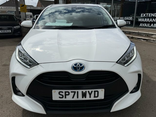 Toyota Yaris Vvt-h Design Hatchback SP71WYD White #6
