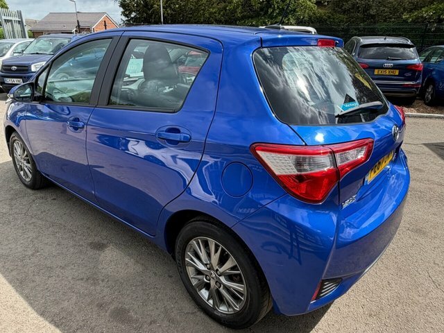 Toyota Yaris Vvt-h Icon Tech Hatchback PE67JWN Blue #4