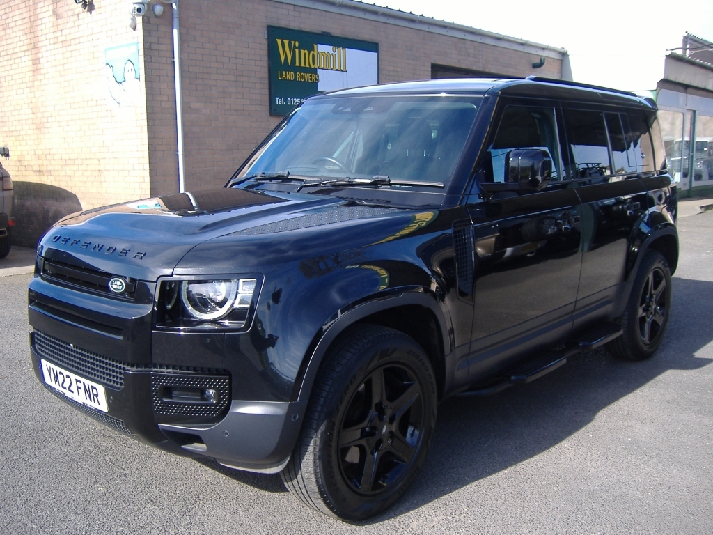 Land Rover Defender 110 D250 Se Defender D250 3.0 Se Mhev YM22FNR Black #3