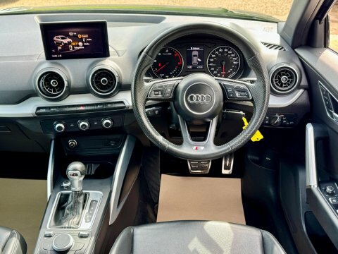 Audi Q2 1.6 Tdi 30 VO20YBU Black #2