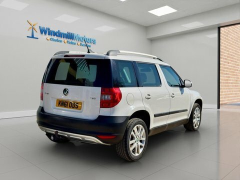 Skoda Yeti 2.0 Tdi Elegance KN61ODS White #5
