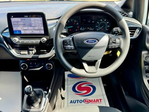 Ford Fiesta 1.1 Ti-vct Trend YA69VBC White #2