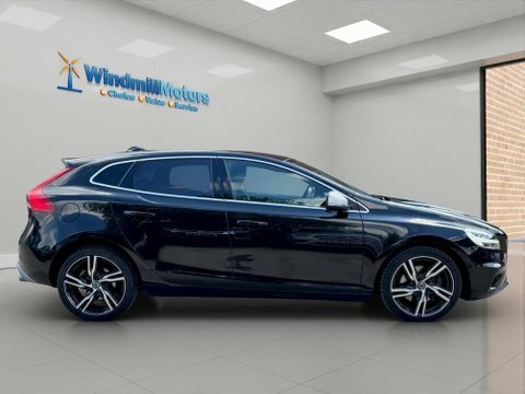 Volvo V40 2.0 D3 R-design KJ18PGF Black #5