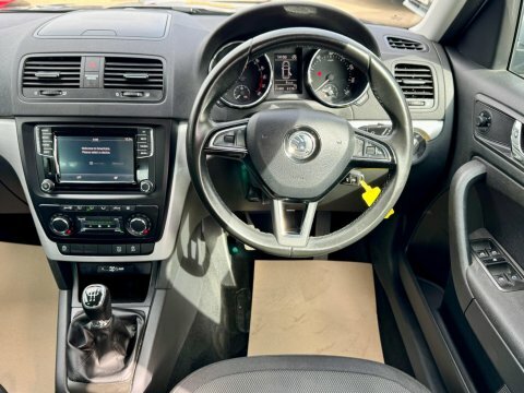 Skoda Yeti 2.0 Tdi Se FT16OCJ Grey #2