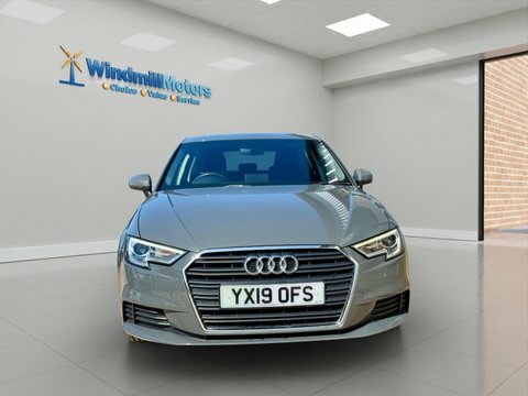 Audi A3 1.0 Tfsi 30 YX19OFS Grey #4