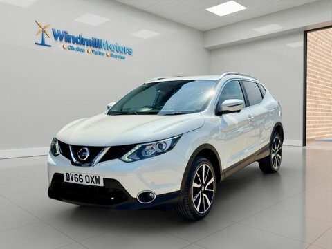 Nissan Qashqai 1.6 Dig-t Tekna DV66OXW White #5