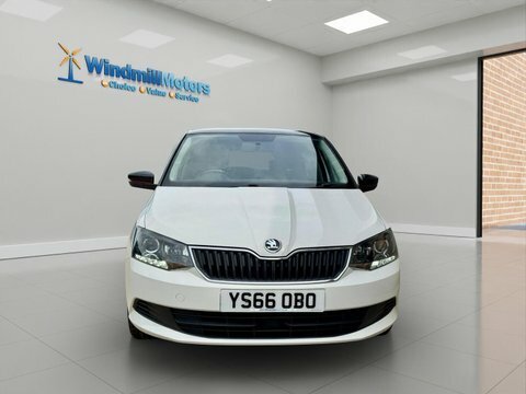 Skoda Fabia 1.0 Colour Edition YS66OBO White #4