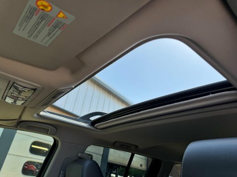Nissan Pathfinder Silver #9