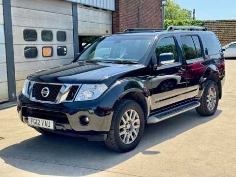 Nissan Pathfinder 2.5 Dci Tekna Black #5