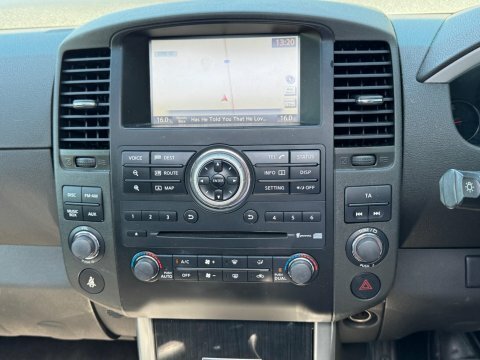 Nissan Pathfinder Silver #11