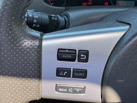 Nissan Pathfinder Silver #25