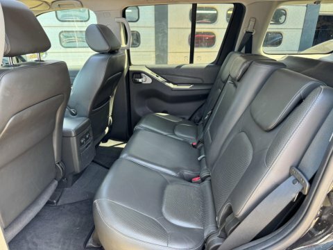 Nissan Pathfinder Silver #38