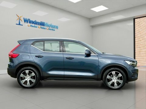 Volvo XC40 2.0 D3 Inscription YO19VDM Blue #3