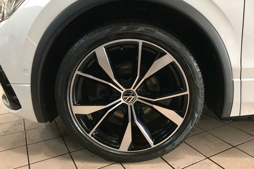 Volkswagen Tiguan 1.5 Tsi 150 R-line Dsg MA21FSZ White #5