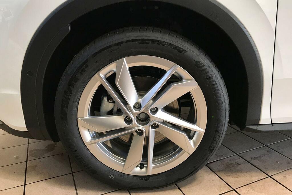 Volkswagen T-Roc New T-roc Life 1.5 Etsi 116 Ps 7-Speed Dsg White #5