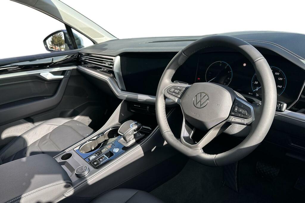 Volkswagen Touareg Touareg Elegance 3.0 Tsi 4Motion Ehybrid 381 Ps 8- Grey #6