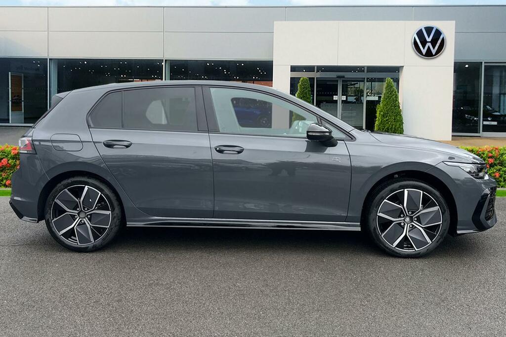 Volkswagen Golf Golf Hatch Black Edition 1.5 Etsi 150 Ps 7-Speed D Grey #4
