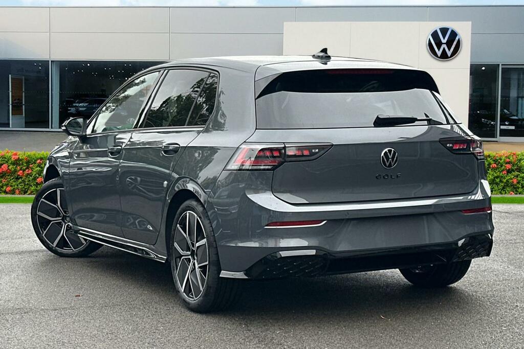 Volkswagen Golf Golf Hatch Black Edition 1.5 Etsi 150 Ps 7-Speed D Grey #3