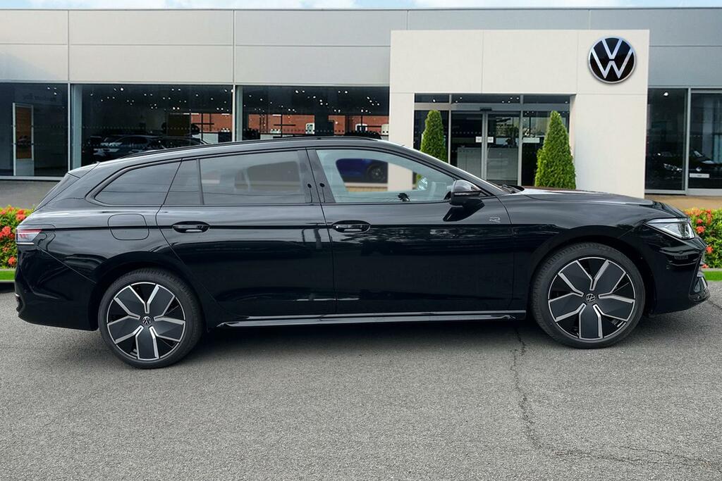 Volkswagen Passat Black Edition Phev S-a RF75GPY Black #4
