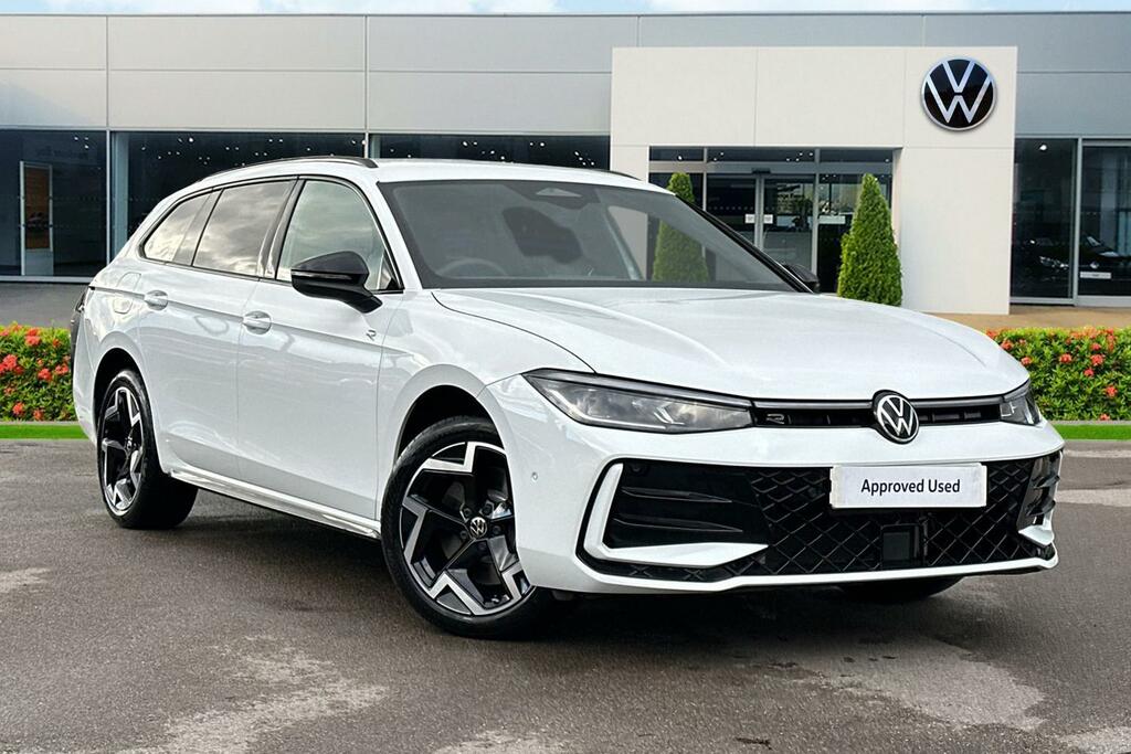 Volkswagen Passat R-line Phev S-a White