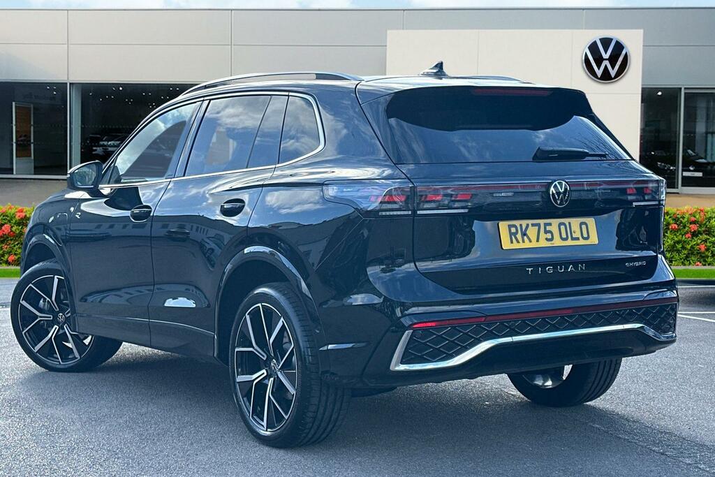 Volkswagen Tiguan 1.5 Tsi Ehybrid R-line Dsg RK75OLO Black #3