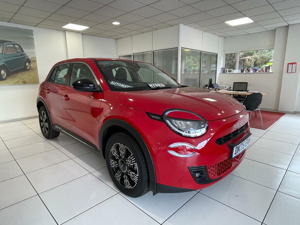 Fiat 600 1.2 Mhev Suv Hybrid E-dct Euro 6 Ss Red