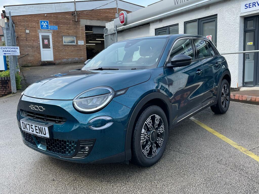 Fiat 600 1.2 Mhev Suv Hybrid E-dct Euro 6 Ss DK75ENU Green #3
