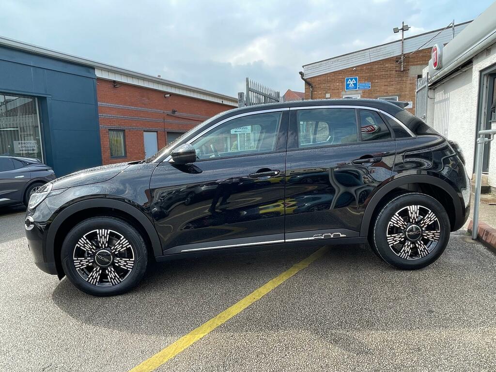 Fiat 600 1.2 Mhev Suv Hybrid E-dct Euro 6 Ss DA26AON Black #4
