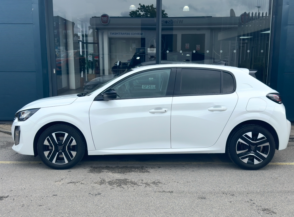Peugeot 208 1.2 Puretech Allure Hatchback Eu GD74ULY White #4