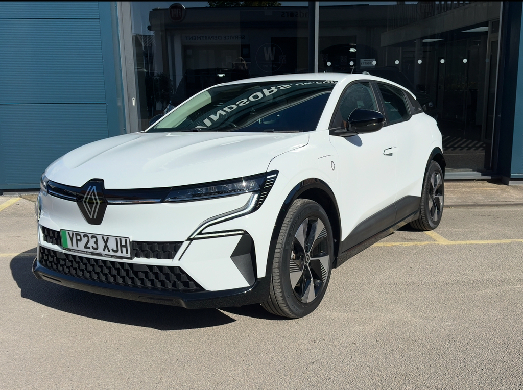 Renault Megane E-Tech 60Kwh Equilibre Hatchback Optim YP23XJH White #3