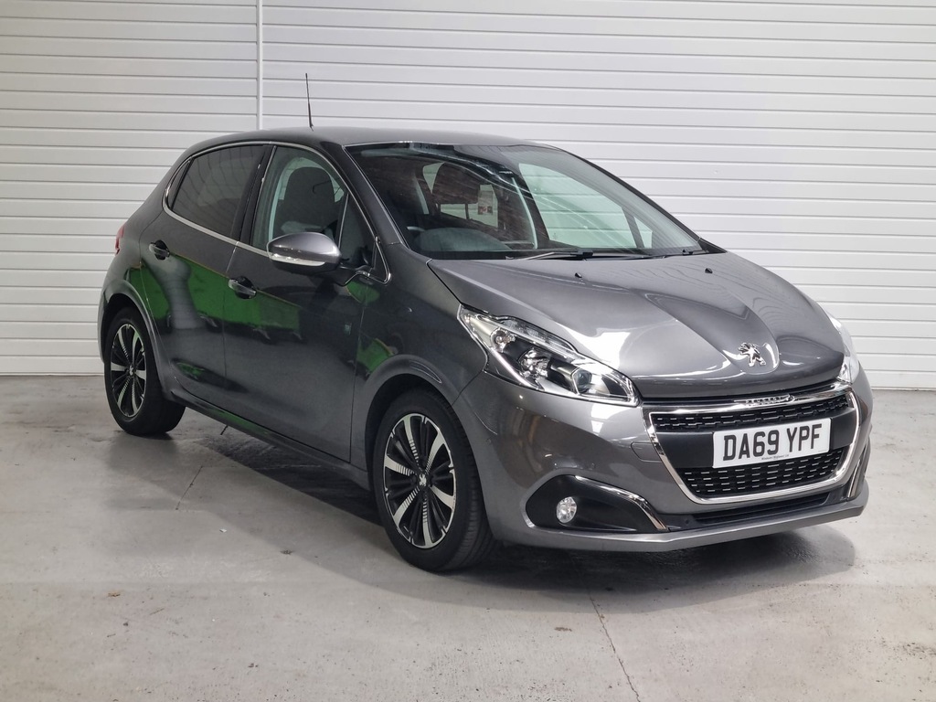 Peugeot 208 1.2 Puretech Tech Edition Hatchback Man Grey
